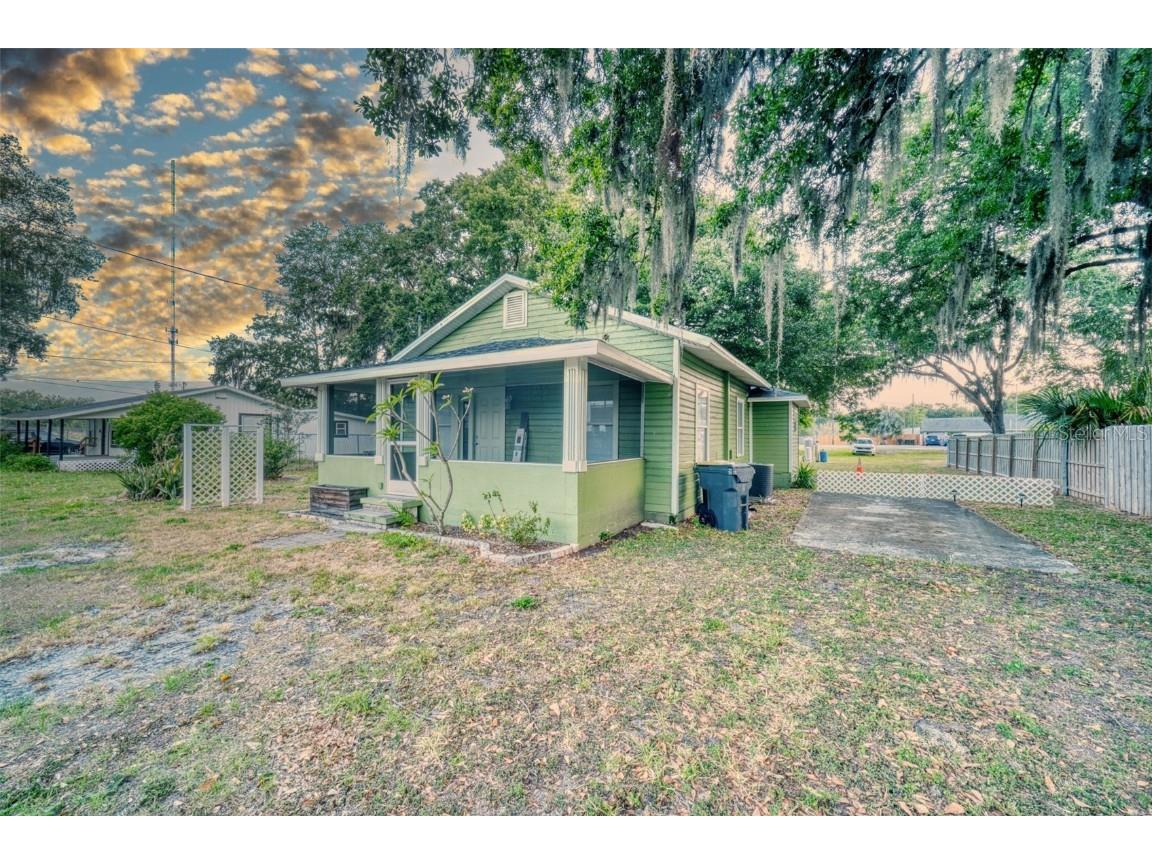 230 Denton Avenue Auburndale FL 33823 P4934669 image1