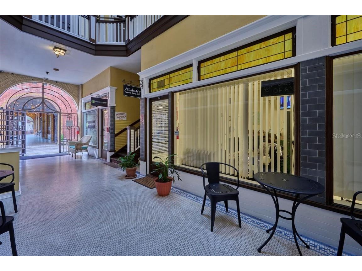 230 E Park Avenue Lake Wales FL 33853 P4937001 image11