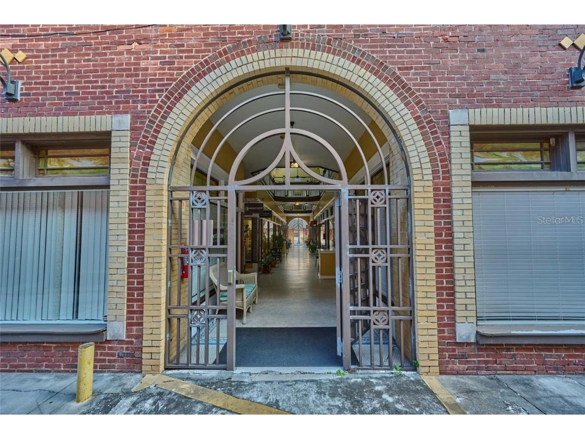 230 E Park Avenue Lake Wales FL 33853 P4937001 image28