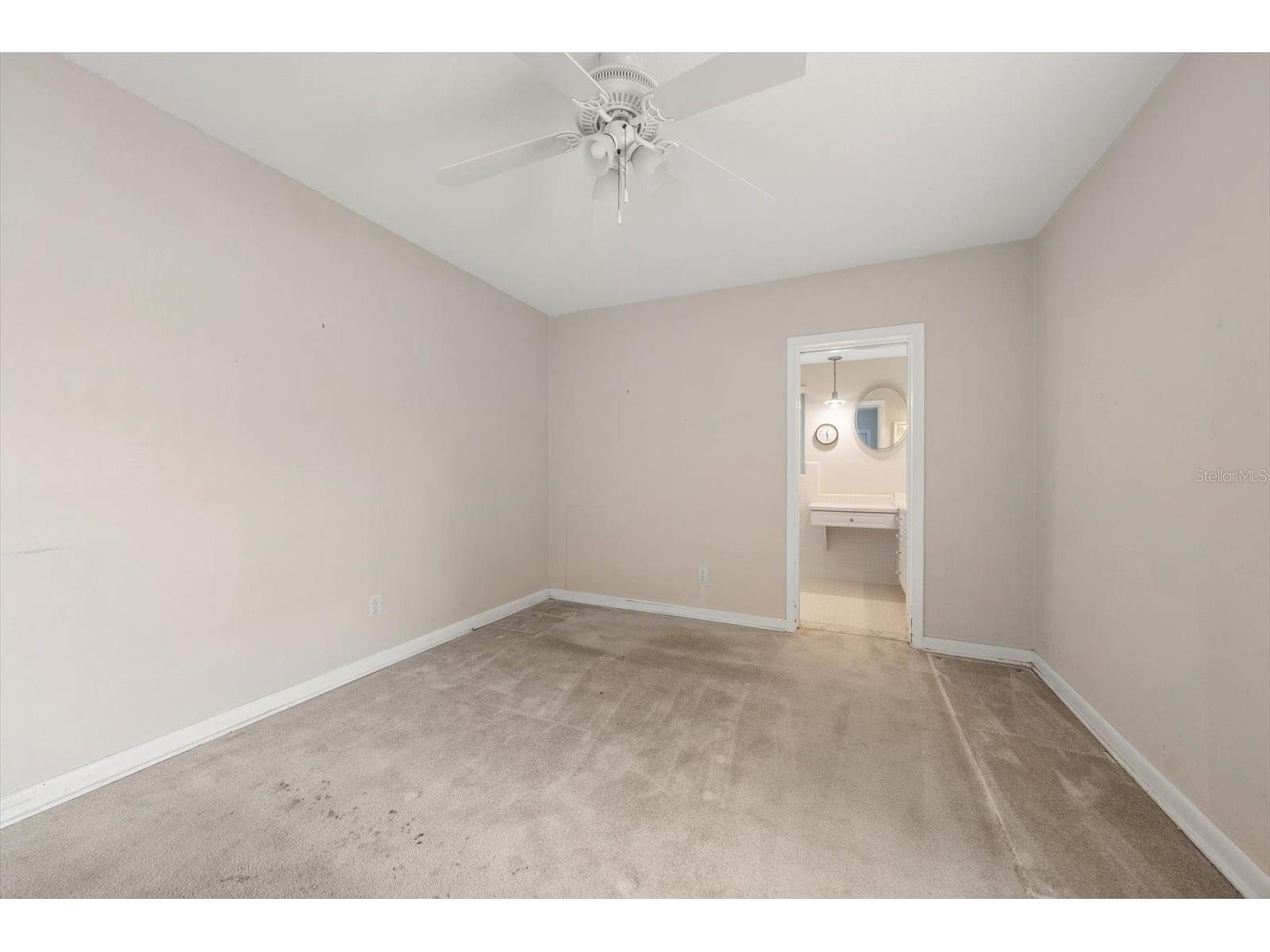 230 Garden Circle Belleair FL 33756 TB8522357 image18