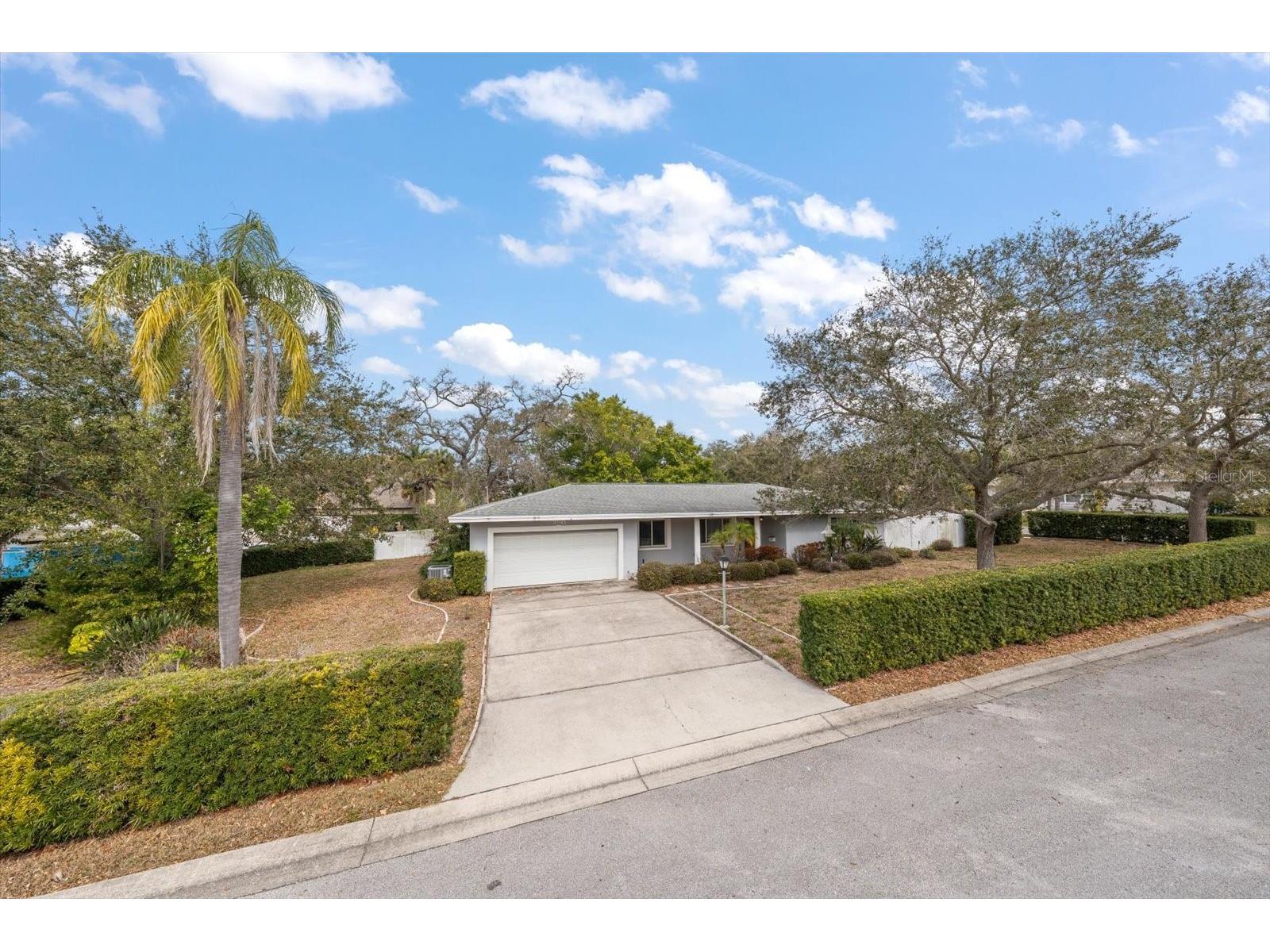 230 Garden Circle Belleair FL 33756 TB8522357 image42