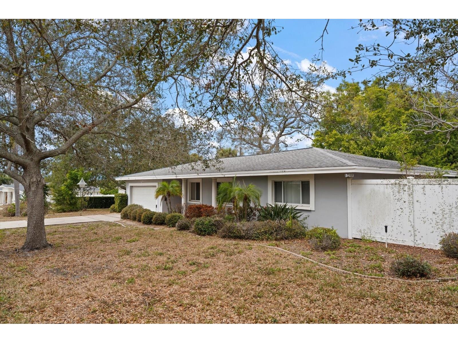 230 Garden Circle Belleair FL 33756 TB8522357 image46