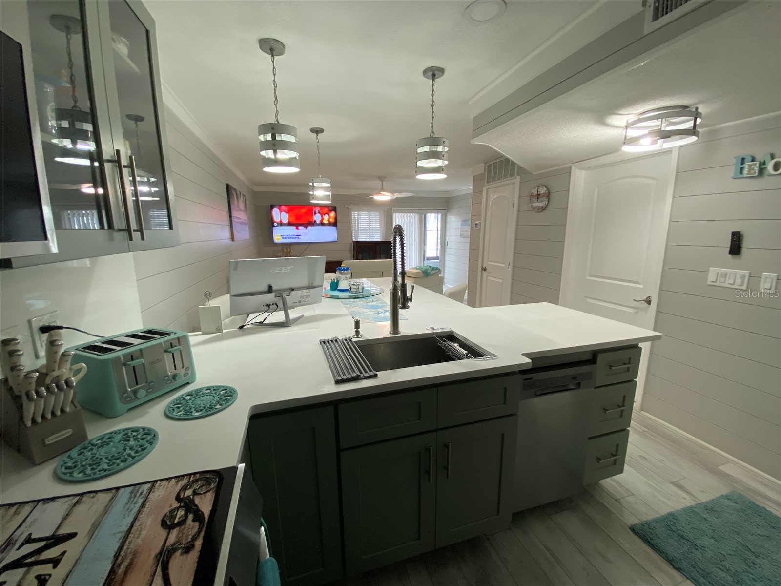 230 Medallion Boulevard #D Madeira Beach FL 33708 TB8515607 image12