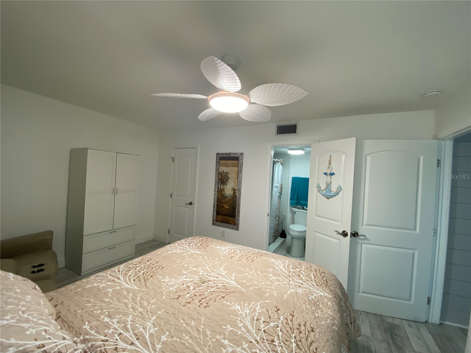 230 Medallion Boulevard #D Madeira Beach FL 33708 TB8515607 image14