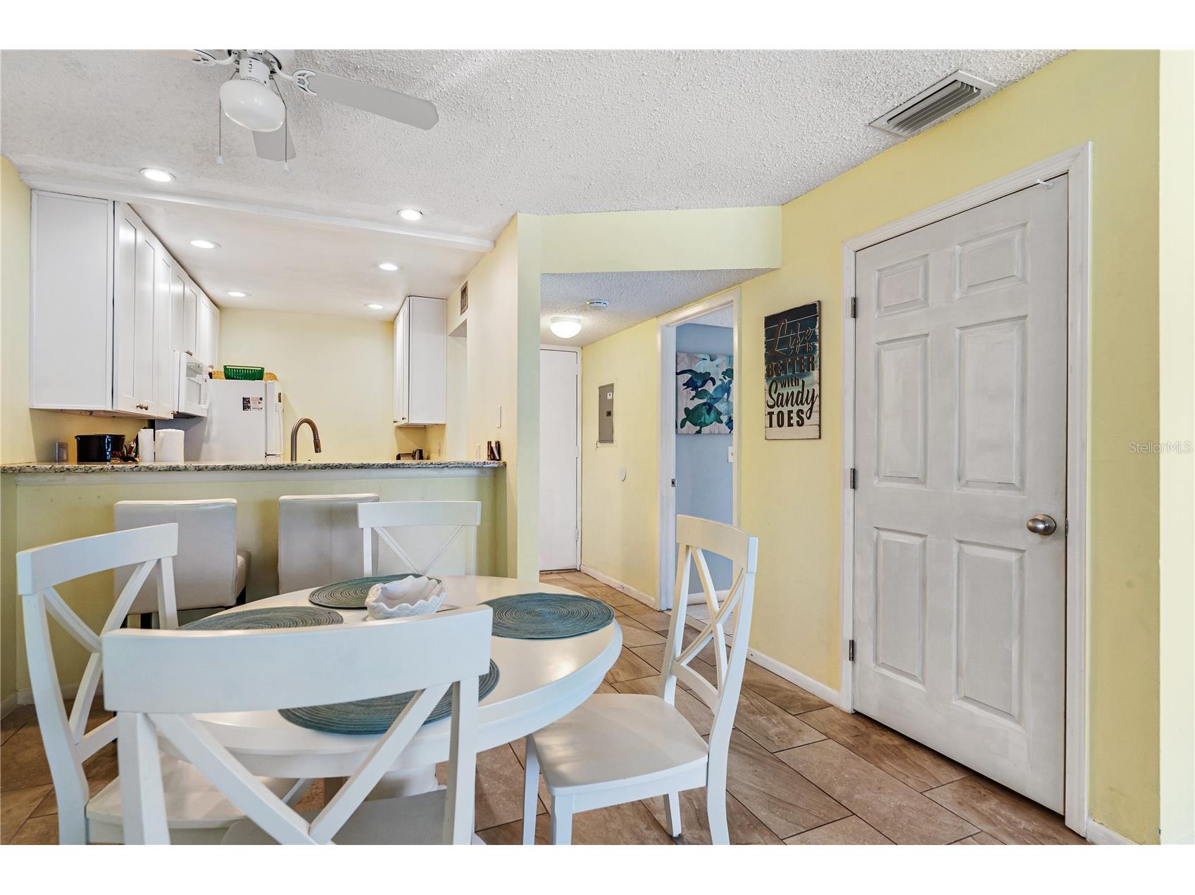 230 Medallion Boulevard #E Madeira Beach FL 33708 TB8513129 image8
