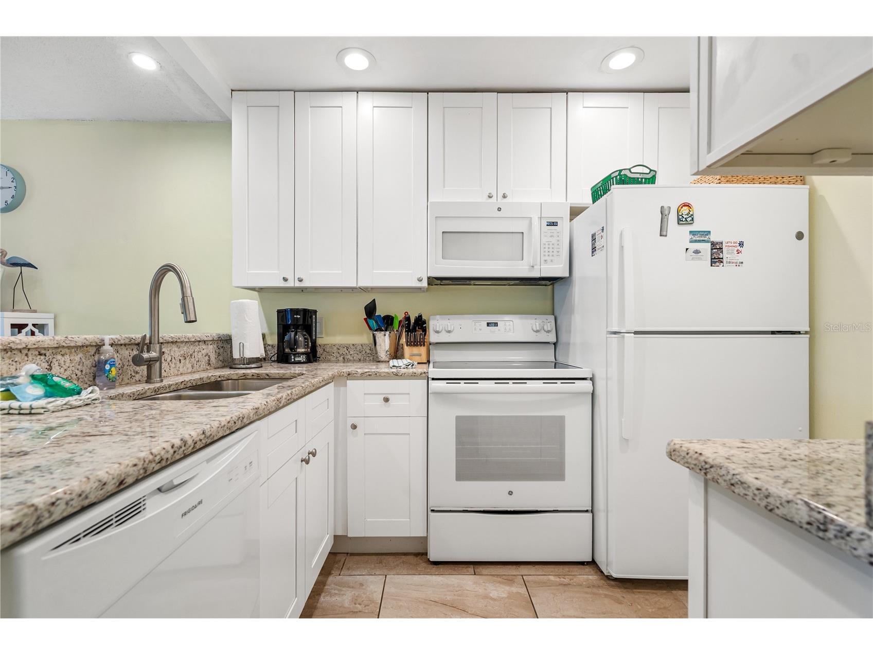 230 Medallion Boulevard #E Madeira Beach FL 33708 TB8513129 image9
