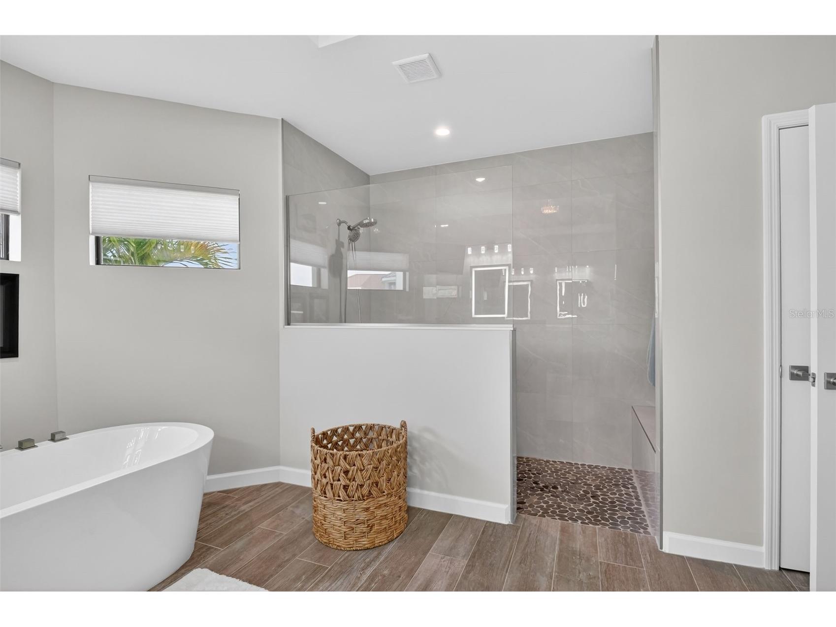 230 NE 18th Street Cape Coral FL 33909 C7523560 image74