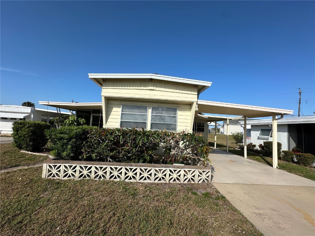 230 Outer Drive Venice FL 34285 N6136046 image1