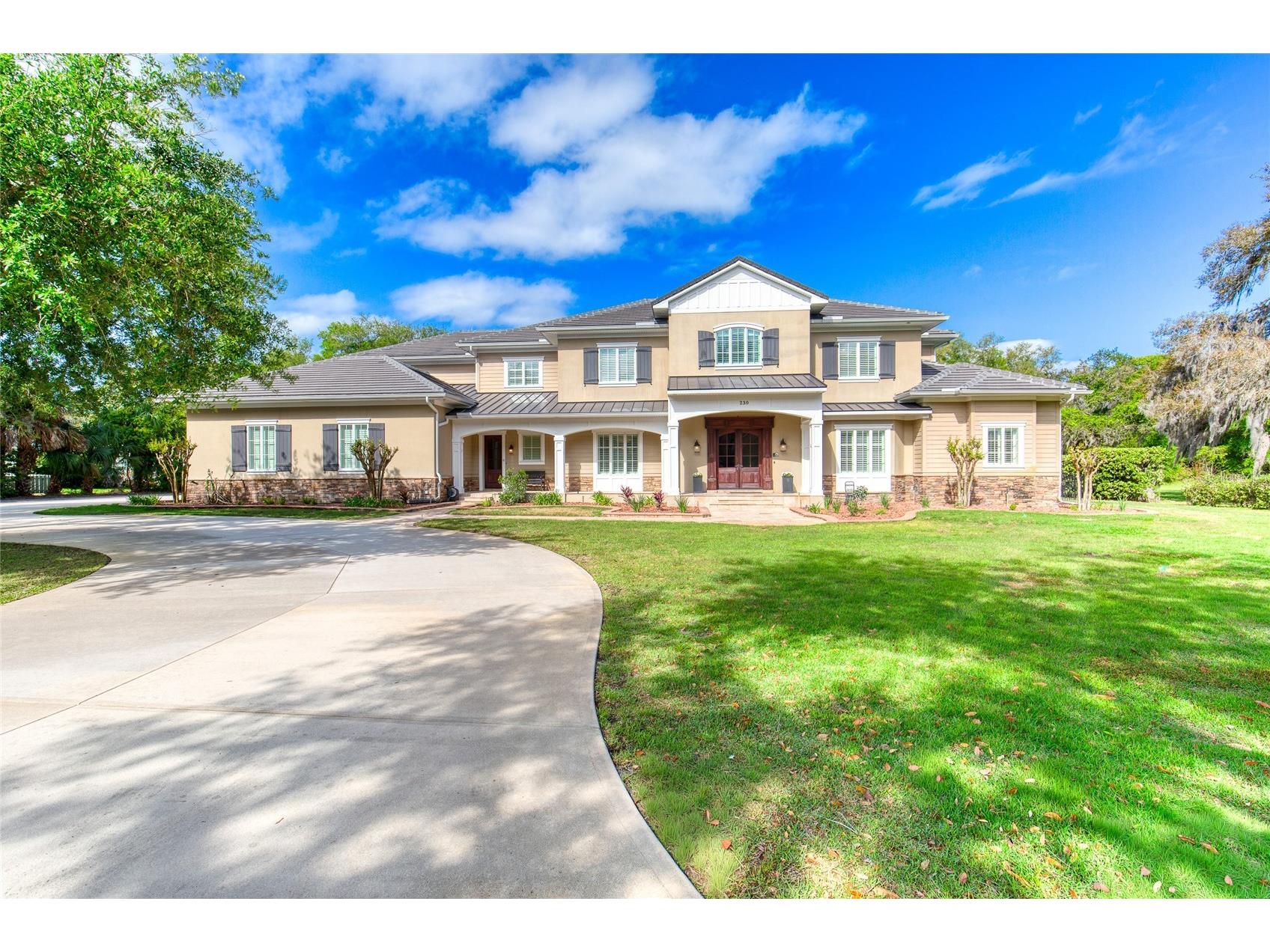 230 Parrulli Drive Ormond Beach FL 32174 V4948432 image1