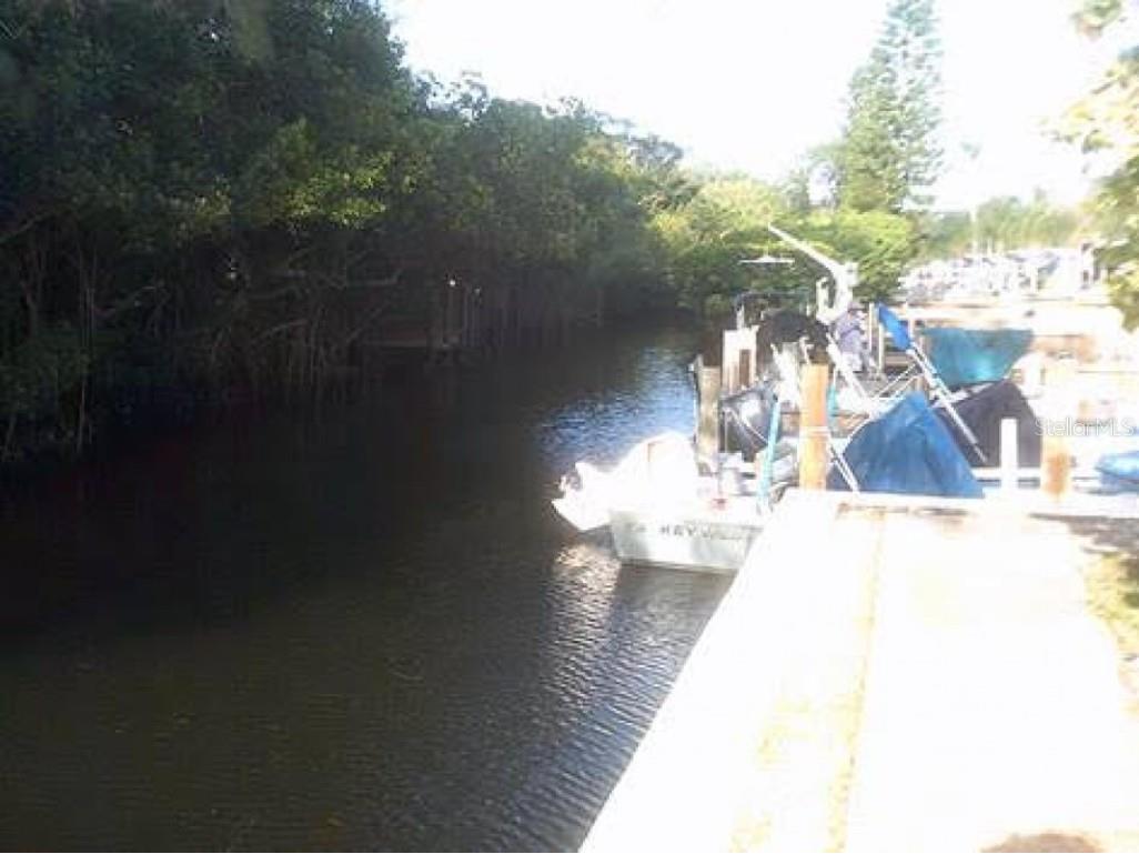 230 Riverview Avenue Englewood FL 34223 A4609480 image1