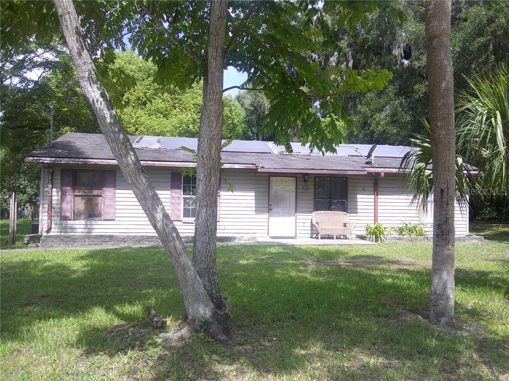 230 S Chandler Avenue Deland FL 32724 V4943617 image1