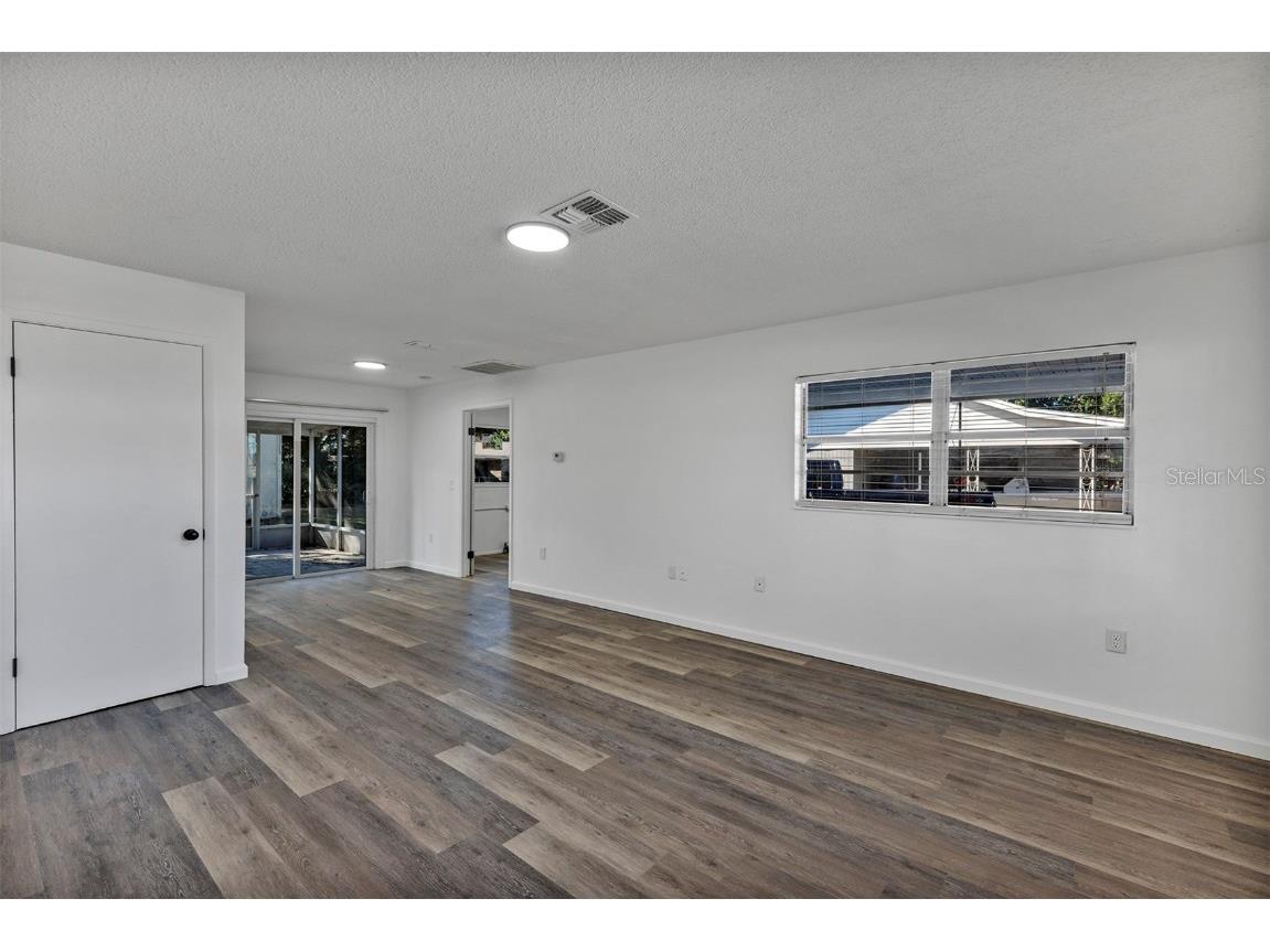 230 S Shore Drive Eagle Lake FL 33839 O6368188 image4