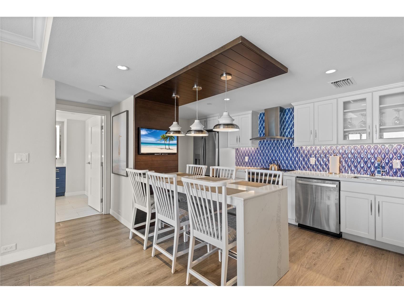 230 Sands Point Road #3703 Longboat Key FL 34228 A4687684 image12