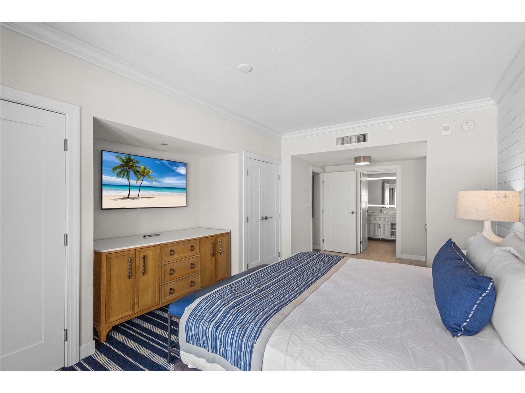 230 Sands Point Road #3703 Longboat Key FL 34228 A4687684 image22