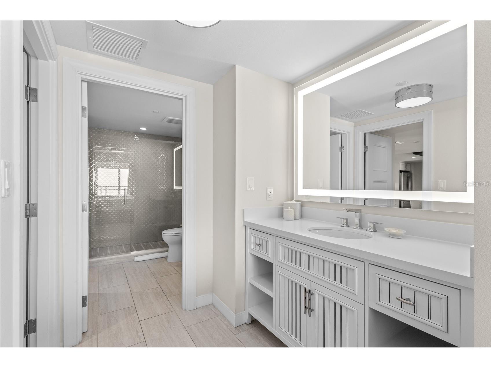 230 Sands Point Road #3703 Longboat Key FL 34228 A4687684 image23