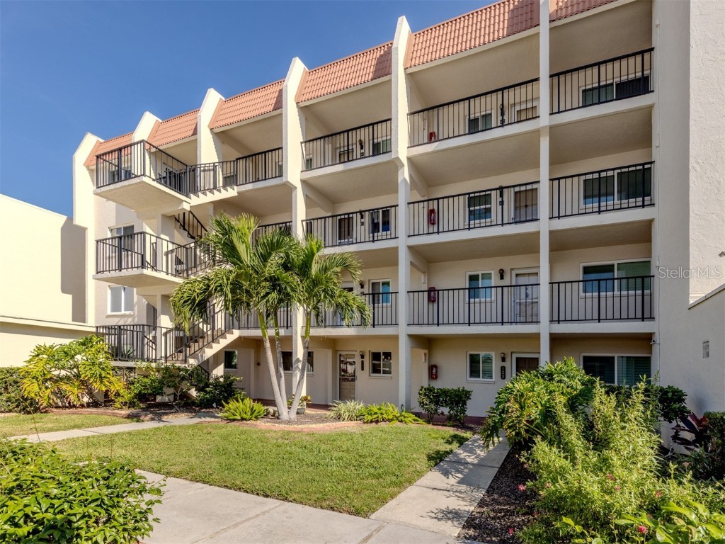 230 Santa Maria Street #330 Venice FL 34285 N6141817 image2