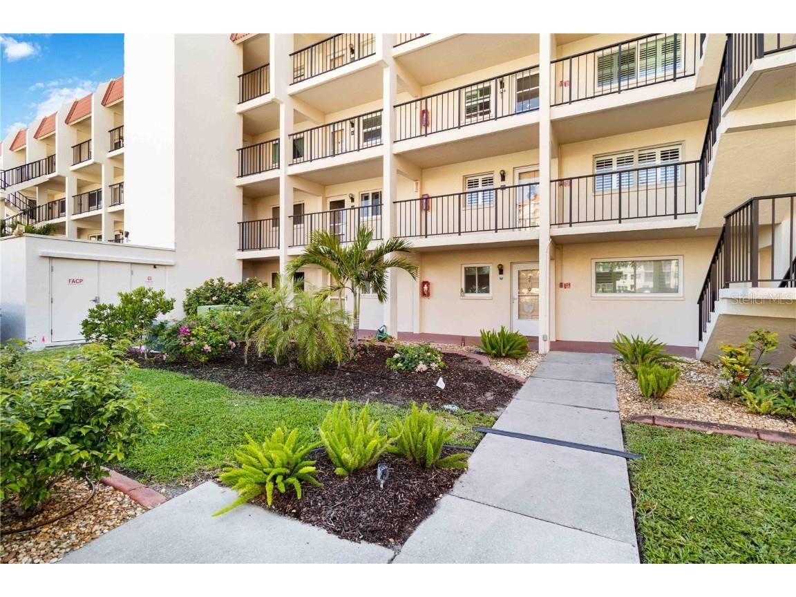 230 Santa Maria Street #333 Venice FL 34285 N6138353 image2