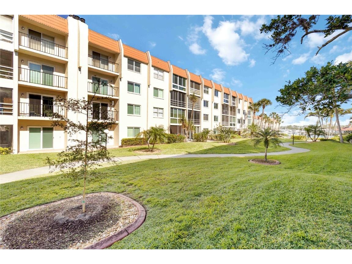 230 Santa Maria Street #333 Venice FL 34285 N6138353 image38