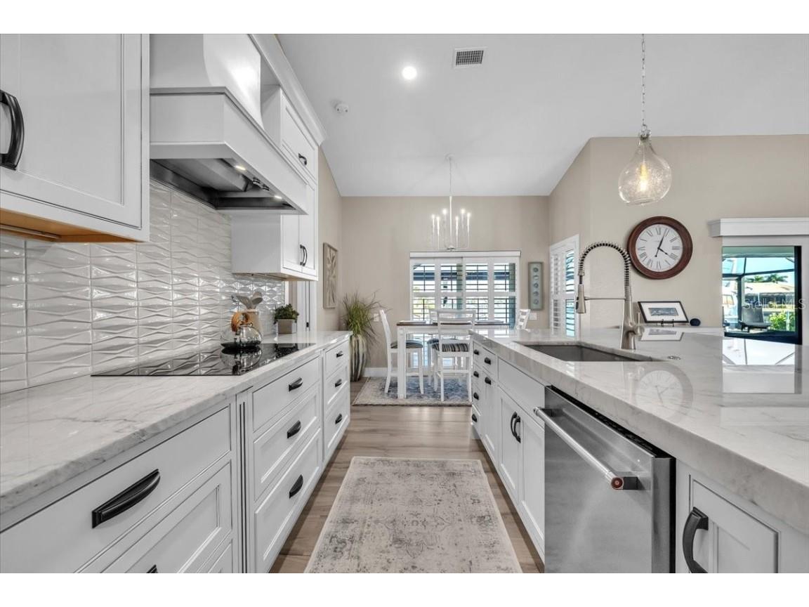 230 Venezia Court Punta Gorda FL 33950 C7519438 image15