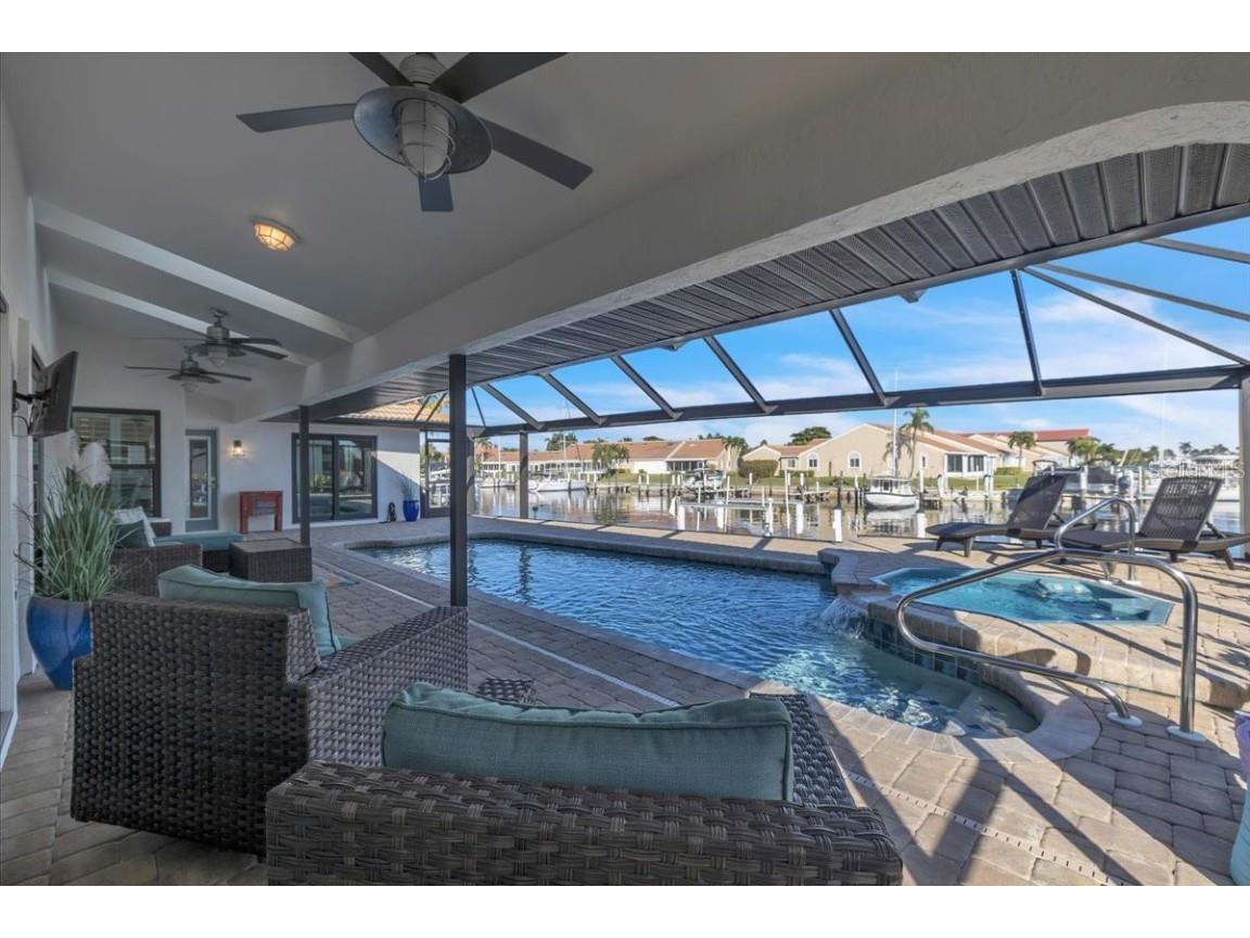 230 Venezia Court Punta Gorda FL 33950 C7519438 image3