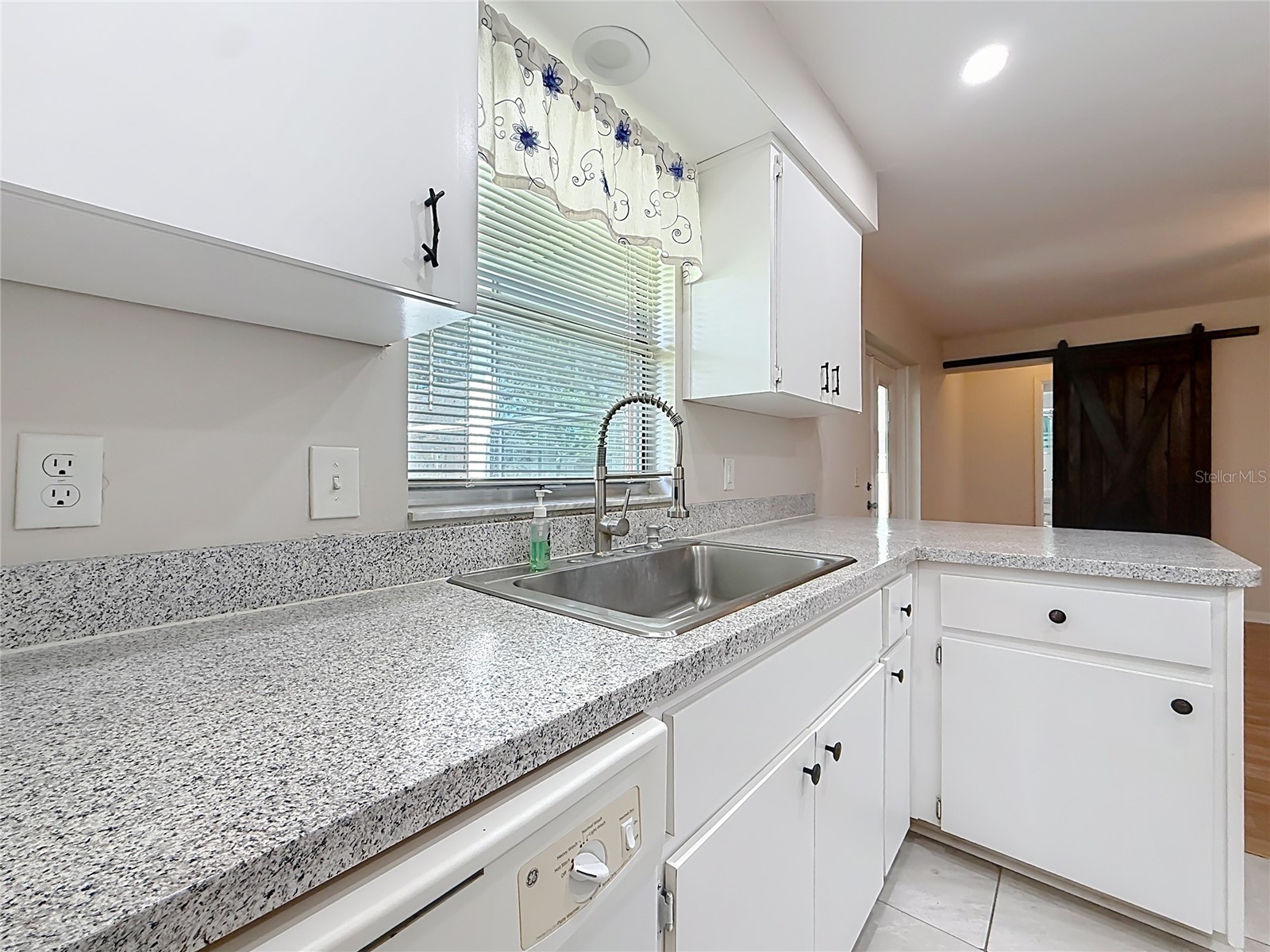 230 W Staggerbush Path Beverly Hills FL 34465 S5151653 image16