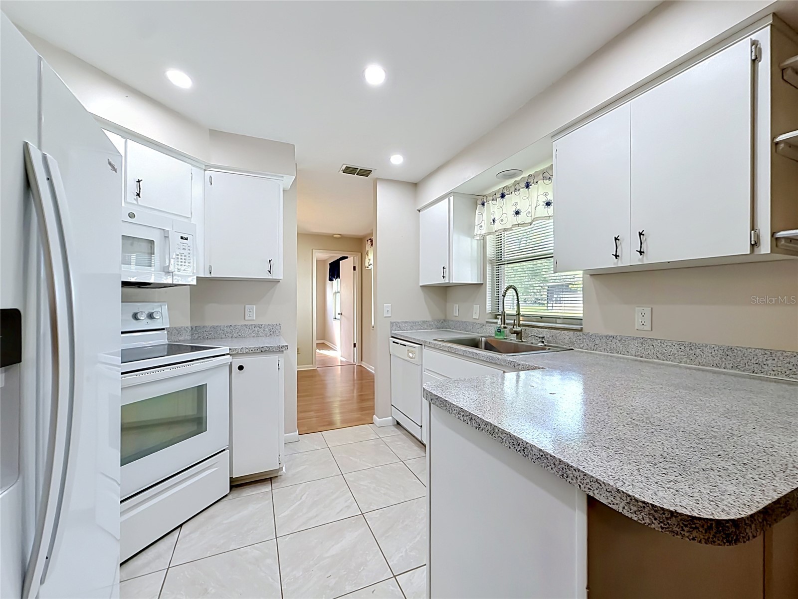 230 W Staggerbush Path Beverly Hills FL 34465 S5151653 image6