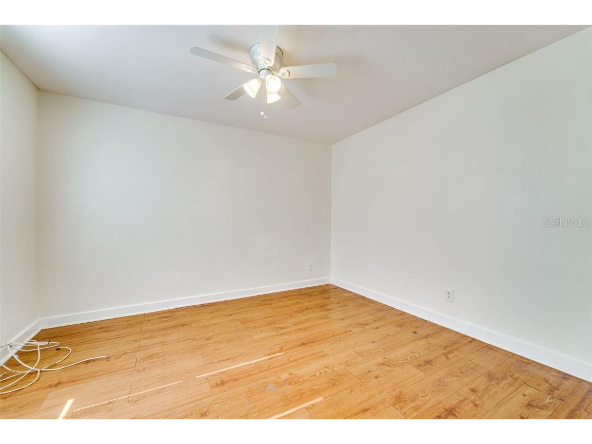 2300 17th Avenue S Saint Petersburg FL 33712 TB8436758 image20