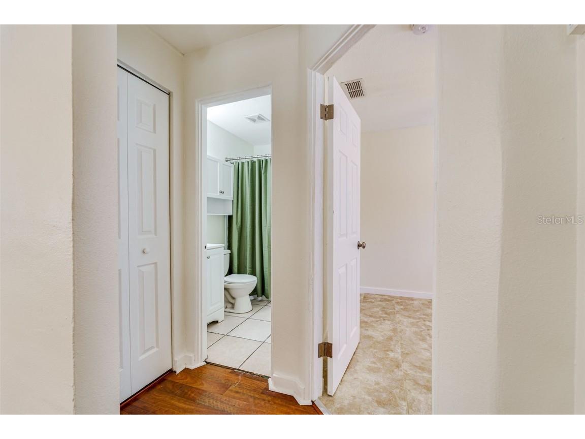 2300 17th Avenue S Saint Petersburg FL 33712 TB8436758 image22