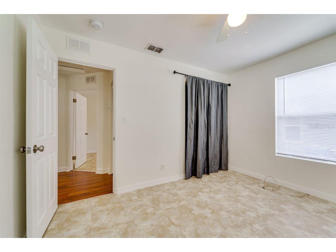 2300 17th Avenue S Saint Petersburg FL 33712 TB8436758 image25