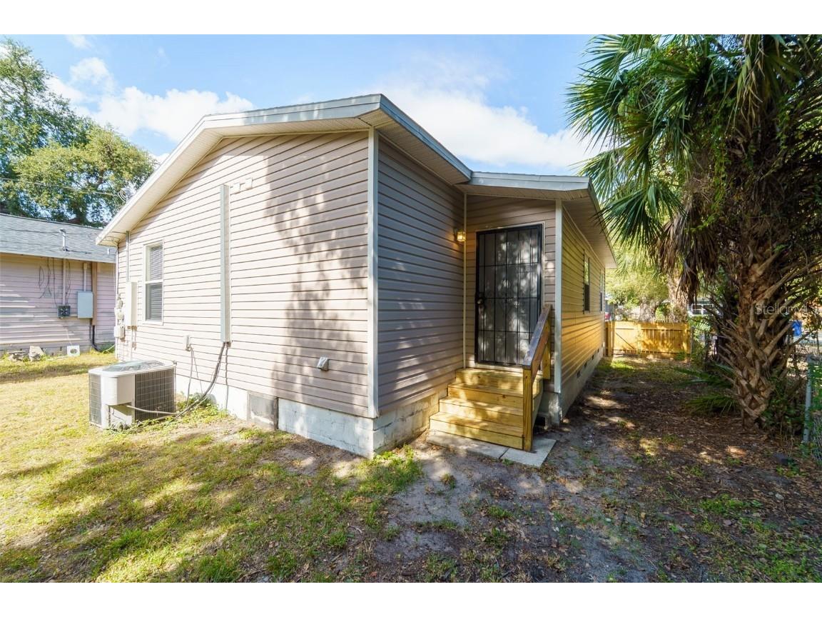 2300 17th Avenue S Saint Petersburg FL 33712 TB8436758 image28