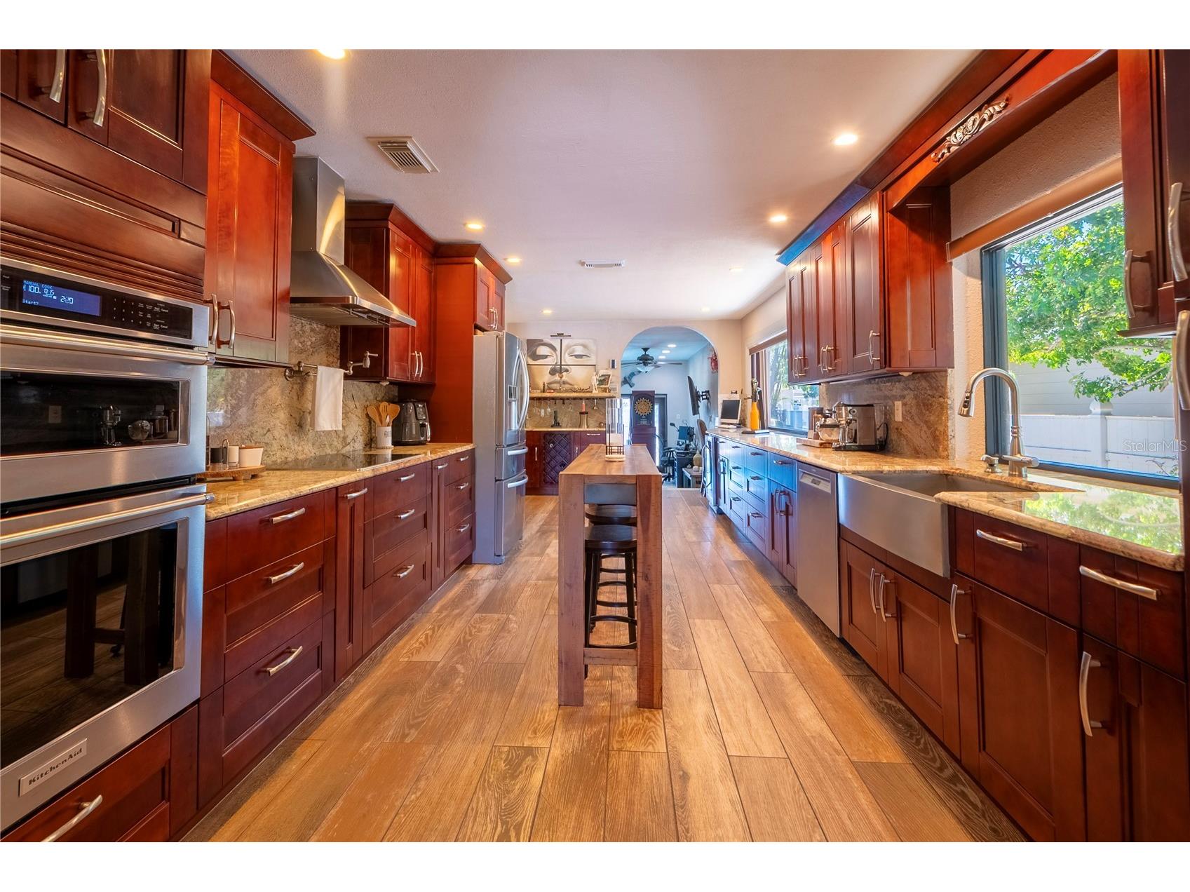 2300 37th Avenue N Saint Petersburg FL 33713 TB8470754 image11