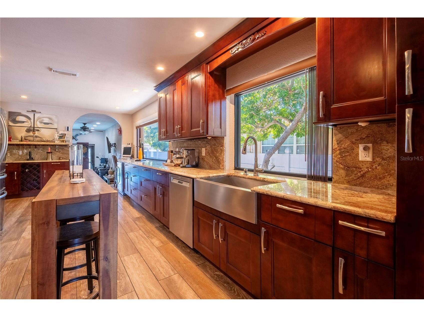 2300 37th Avenue N Saint Petersburg FL 33713 TB8470754 image12