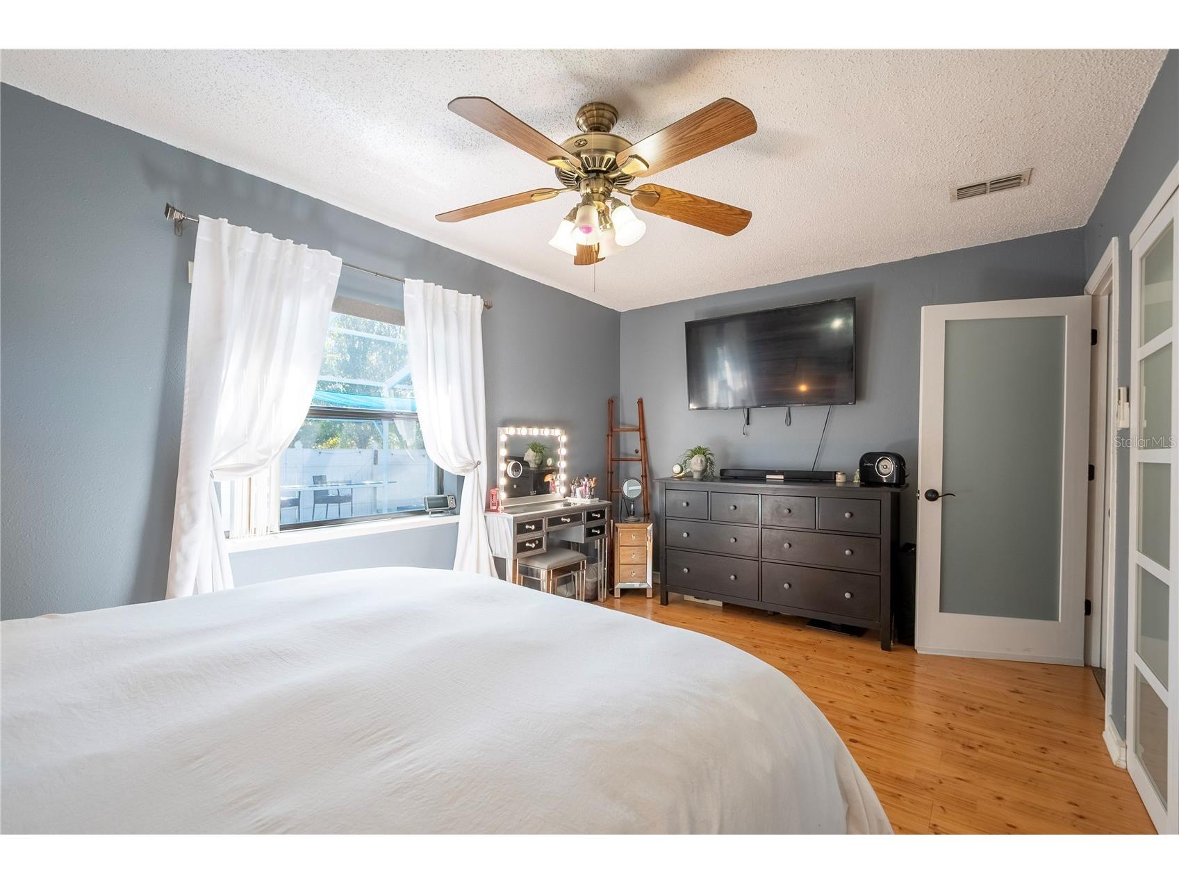 2300 37th Avenue N Saint Petersburg FL 33713 TB8470754 image23