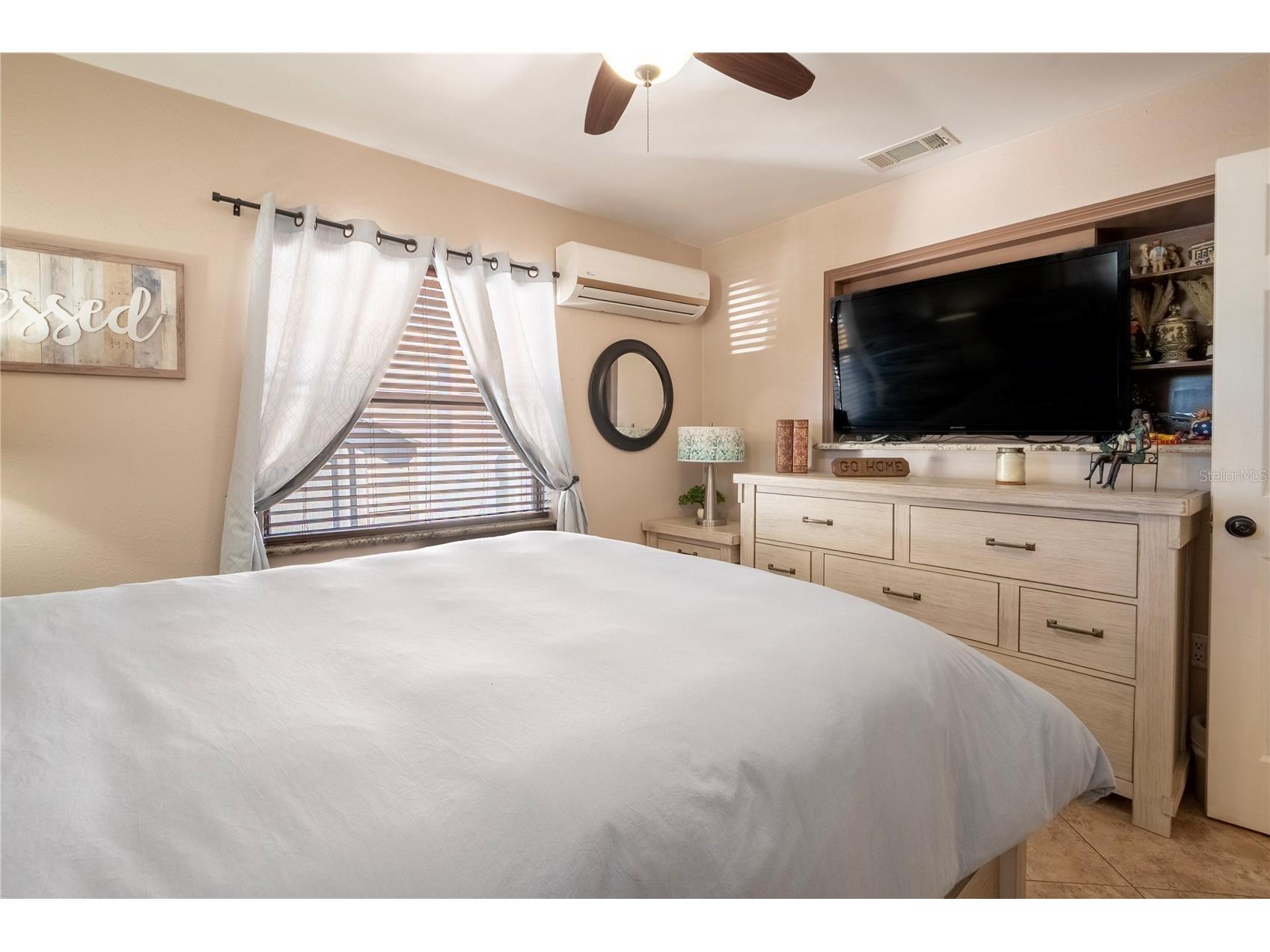 2300 37th Avenue N Saint Petersburg FL 33713 TB8470754 image29