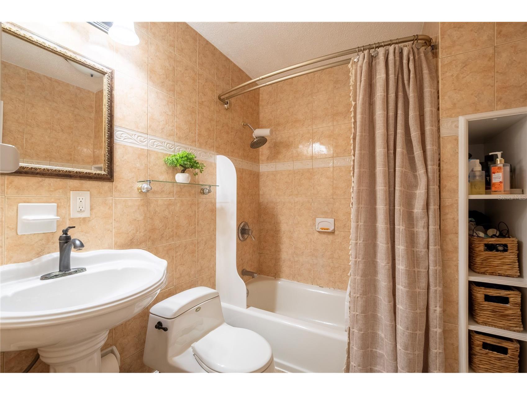 2300 37th Avenue N Saint Petersburg FL 33713 TB8470754 image32