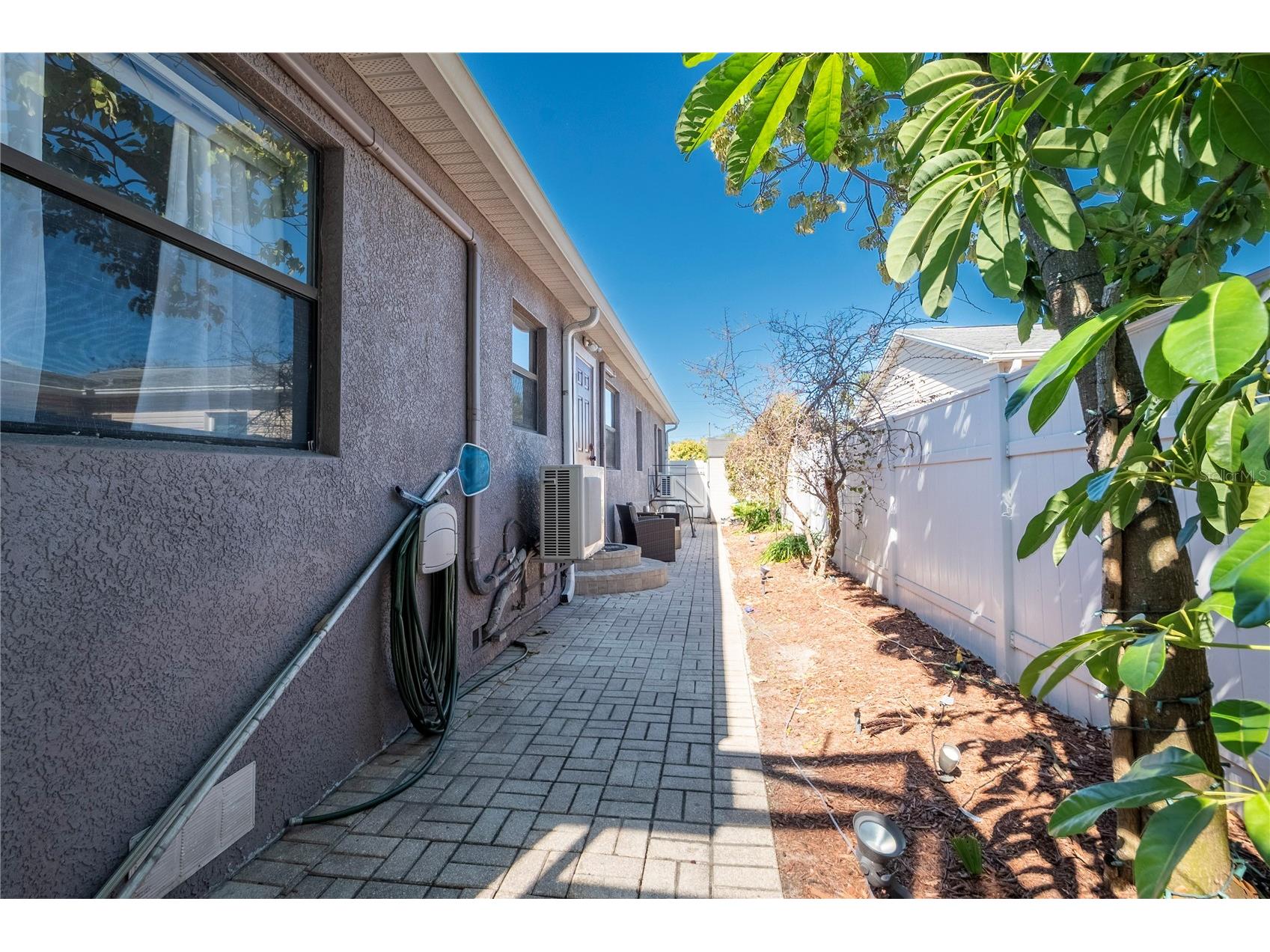 2300 37th Avenue N Saint Petersburg FL 33713 TB8470754 image46