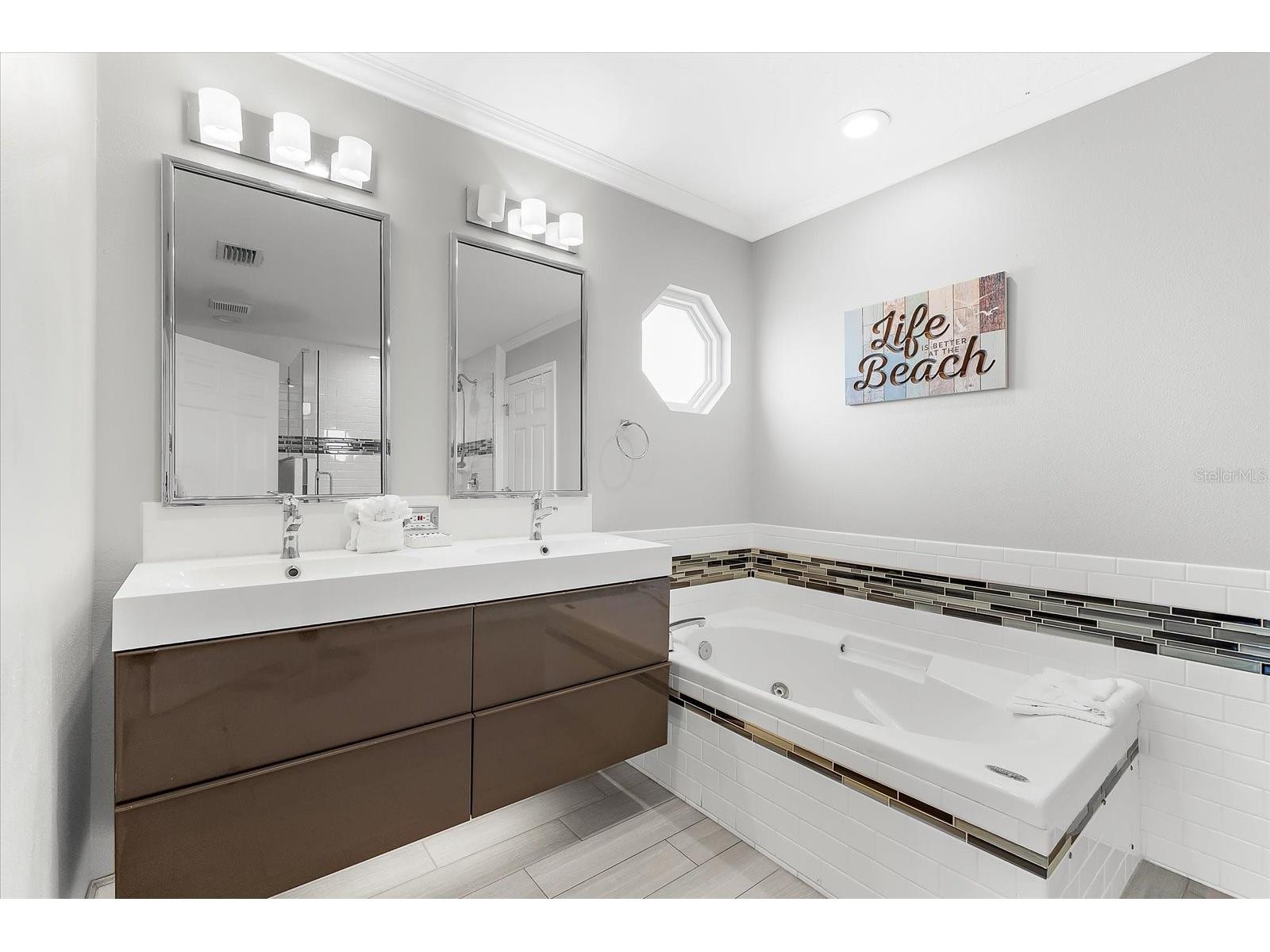 2300 Avenue B Bradenton Beach FL 34217 A4644416 image26