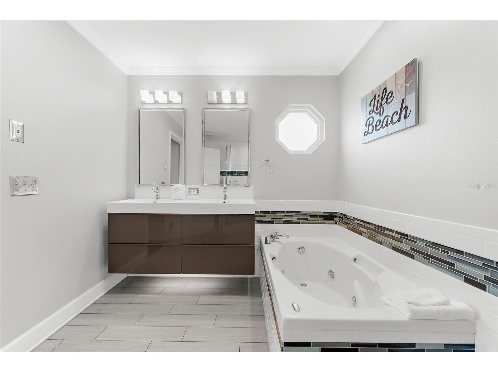 2300 Avenue B Bradenton Beach FL 34217 A4644416 image27