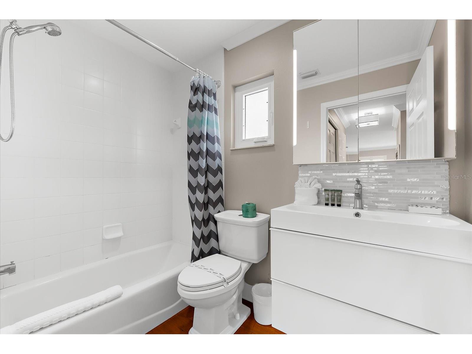 2300 Avenue B Bradenton Beach FL 34217 A4644416 image28