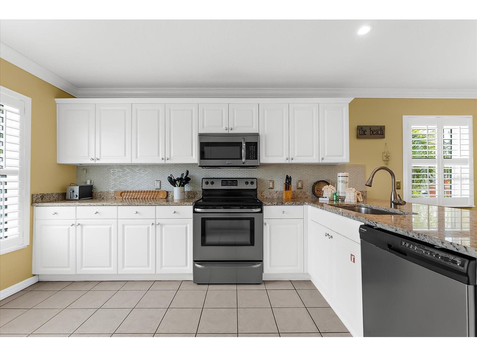 2300 Avenue B Bradenton Beach FL 34217 A4644416 image38