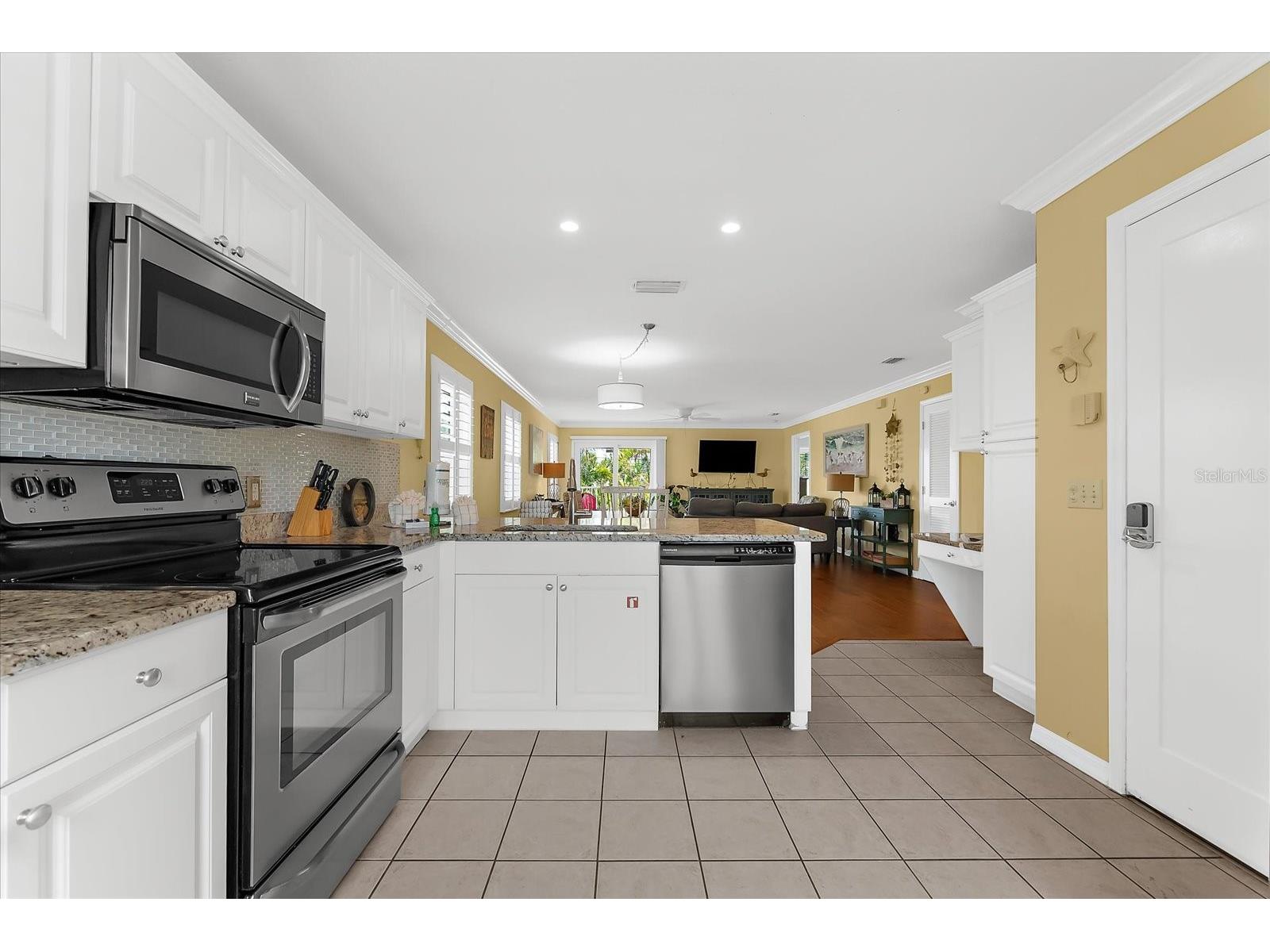 2300 Avenue B Bradenton Beach FL 34217 A4644416 image39