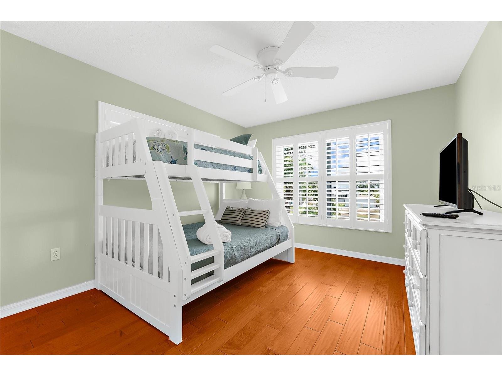 2300 Avenue B Bradenton Beach FL 34217 A4644416 image63