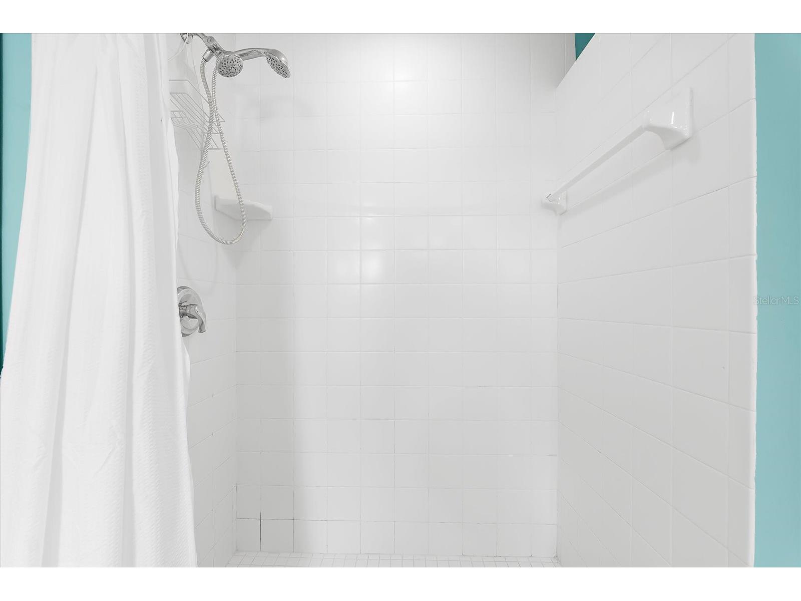 2300 Avenue B Bradenton Beach FL 34217 A4644416 image69