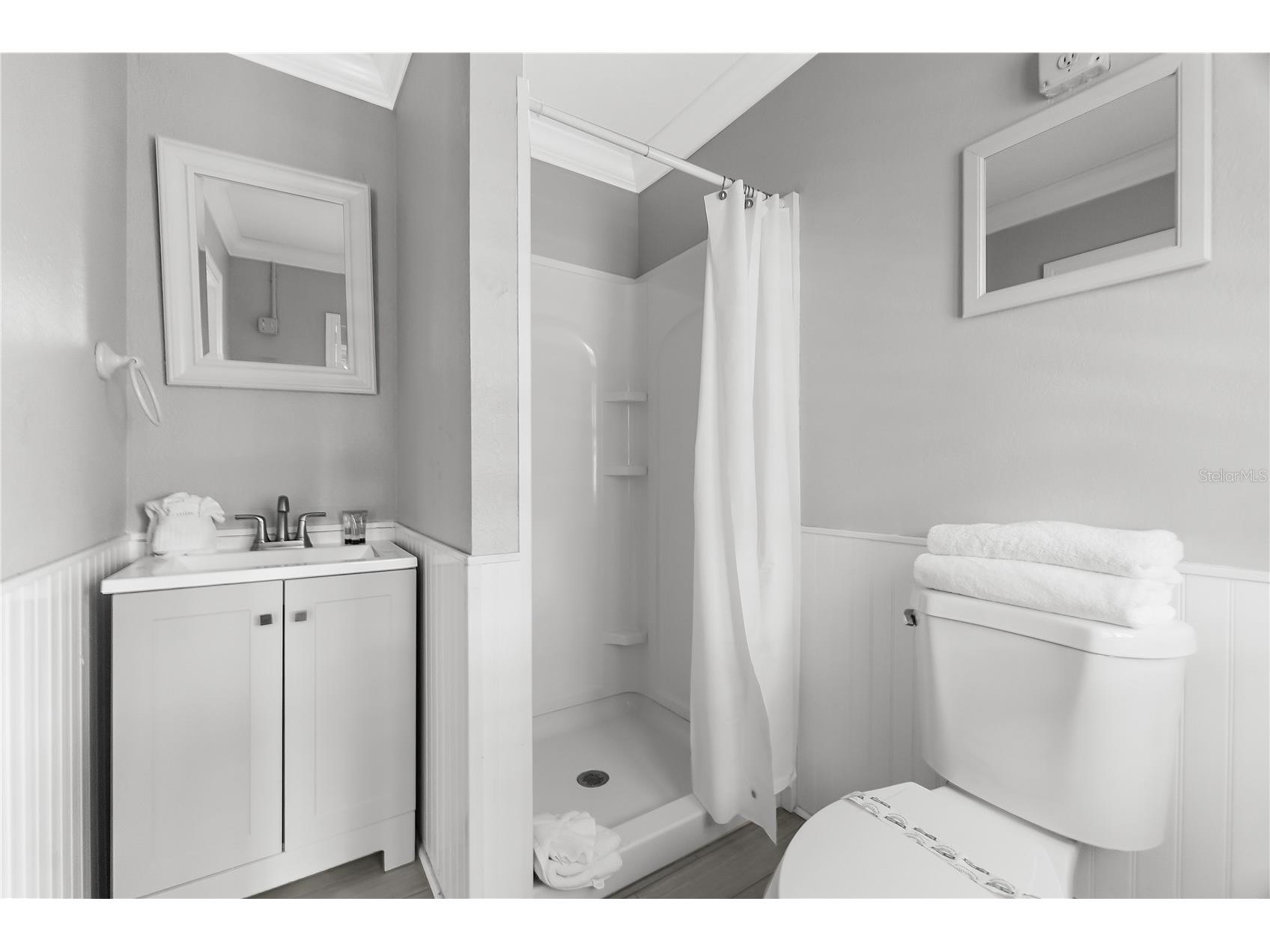 2300 Avenue B Bradenton Beach FL 34217 A4692706 image58