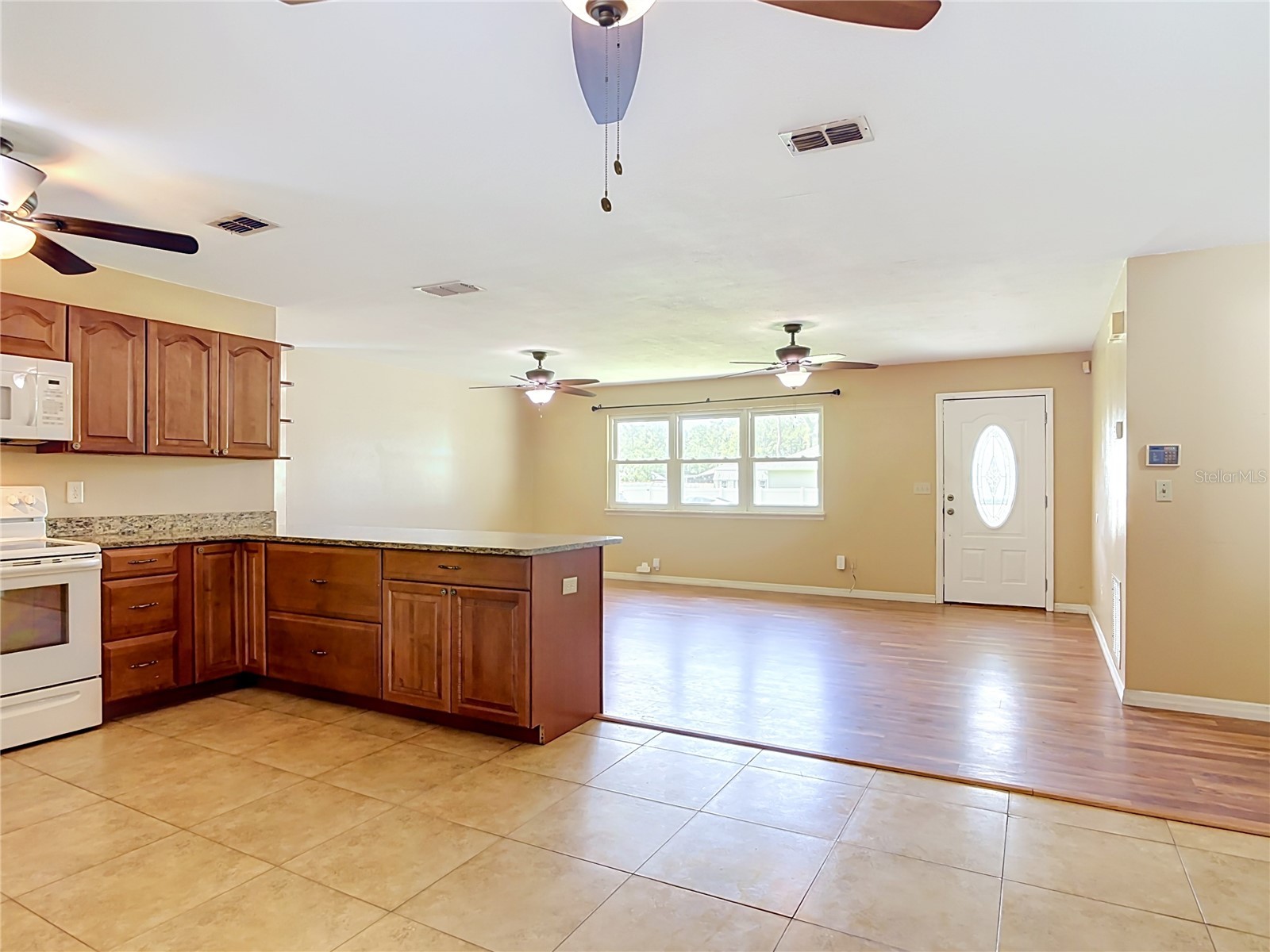 2300 Captain Drive Deltona FL 32738 O6424507 image8