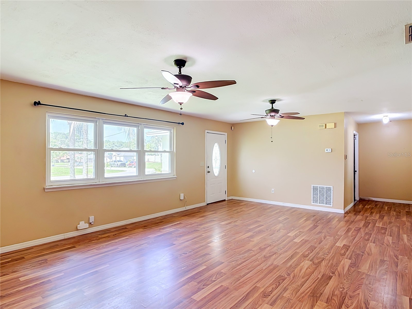 2300 Captain Drive Deltona FL 32738 O6424507 image9