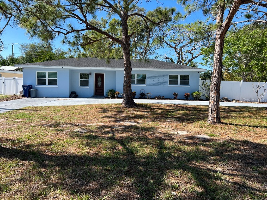 2300 Florida Boulevard Bradenton FL 34207 T3447053 image1