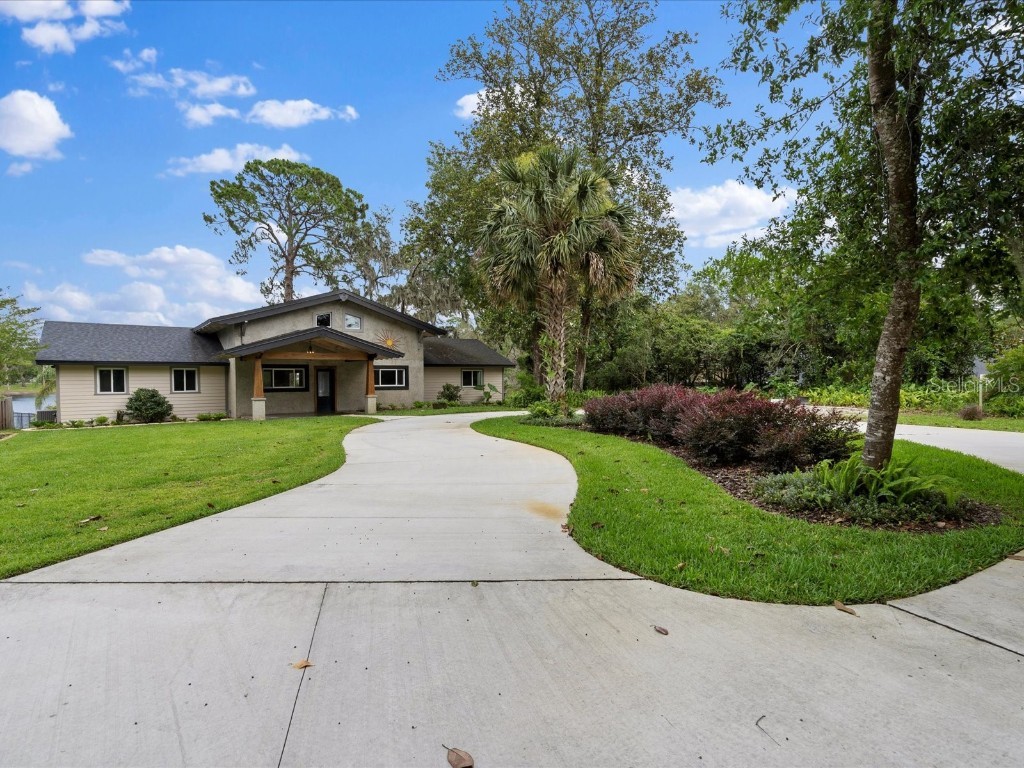 2300 Lake Ruby Road Deland FL 32724 - LAKE RUBY V4930522 image1