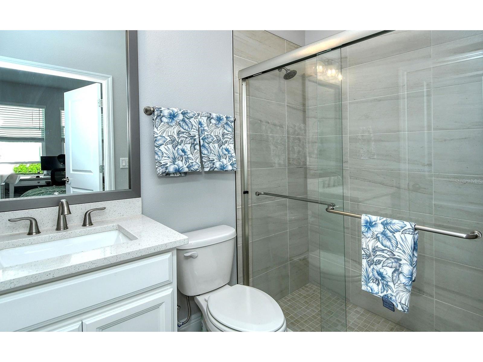2300 Lindstrom Street Sarasota FL 34237 A4693299 image16
