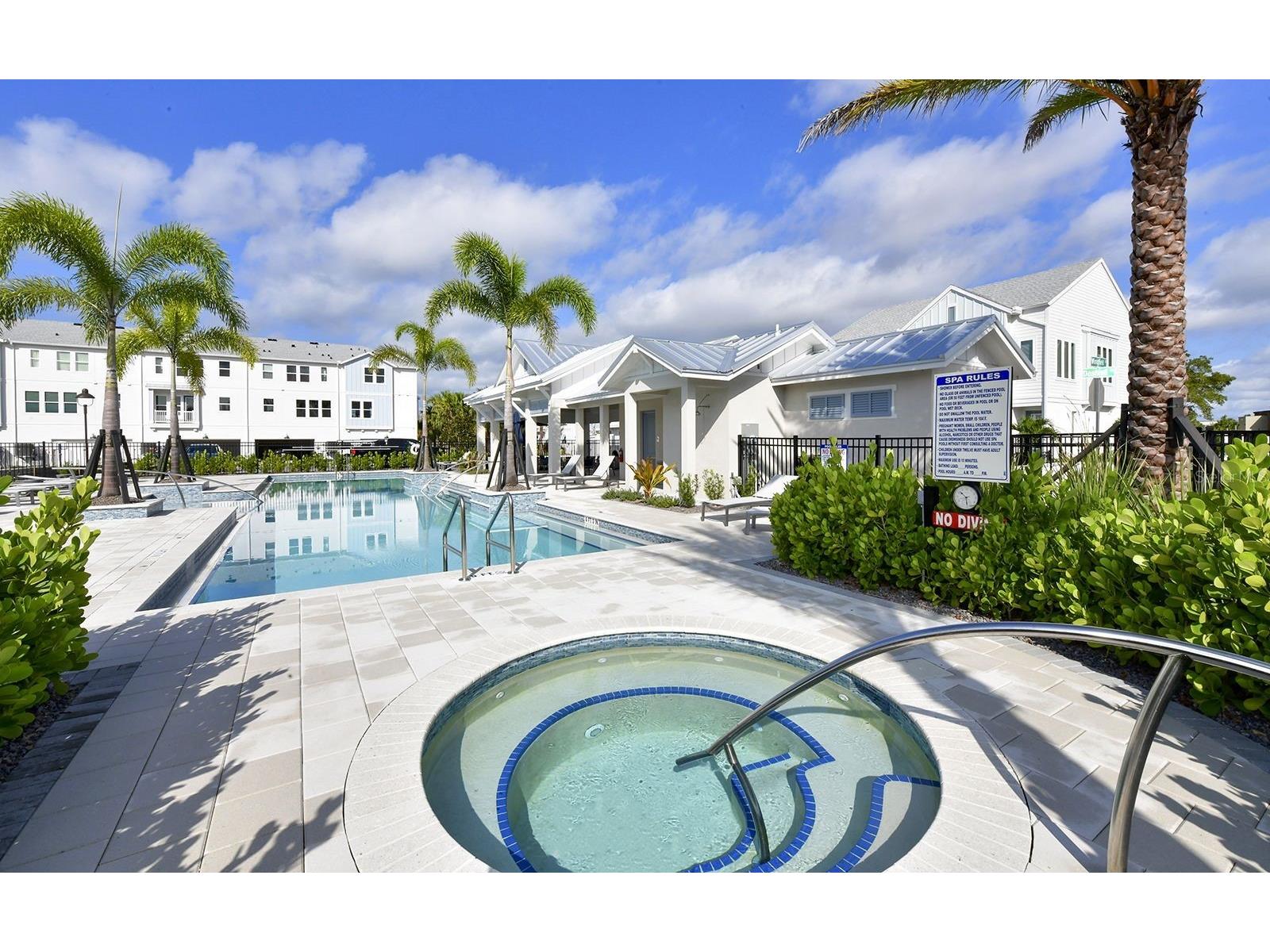 2300 Lindstrom Street Sarasota FL 34237 A4693299 image56